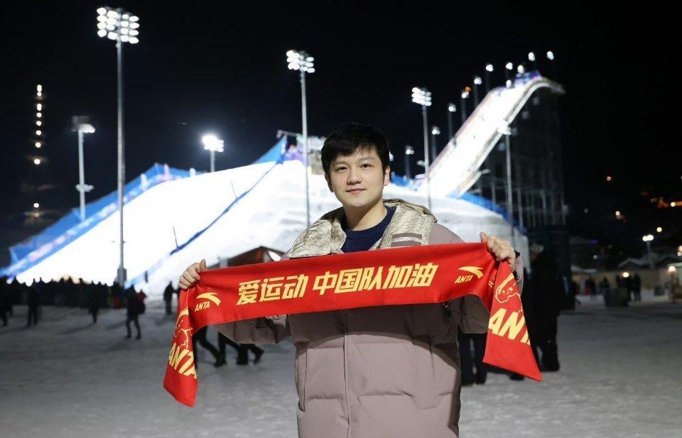 这是樊振东从远方传来的明信片以后可以称樊振东为——运动宣传大使樊振东现身意大利看