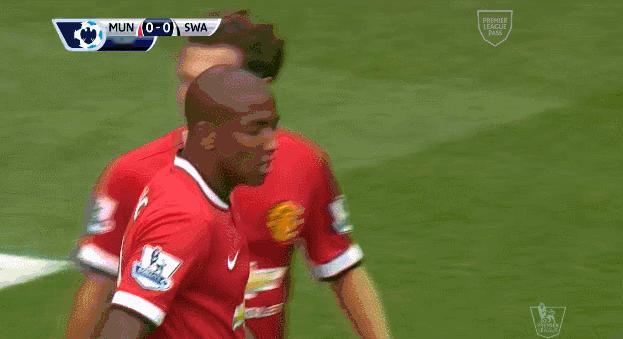 【挂靴退役】40岁的伊普斯维奇后卫阿什利-扬宣布他将在本赛季结束后挂靴退， 结束