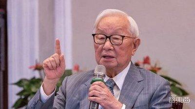 台积电创始人张忠谋在接受纽约时报专访时说：美国、荷兰、日本、韩国与台湾牢牢控制着