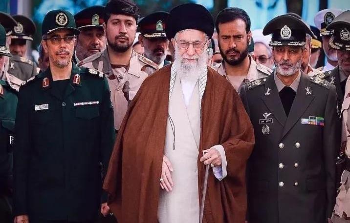 伊朗这波操作，真是让人看不懂！一会儿跟美西方眉来眼去，一会儿又跟东方大国拉拉扯扯