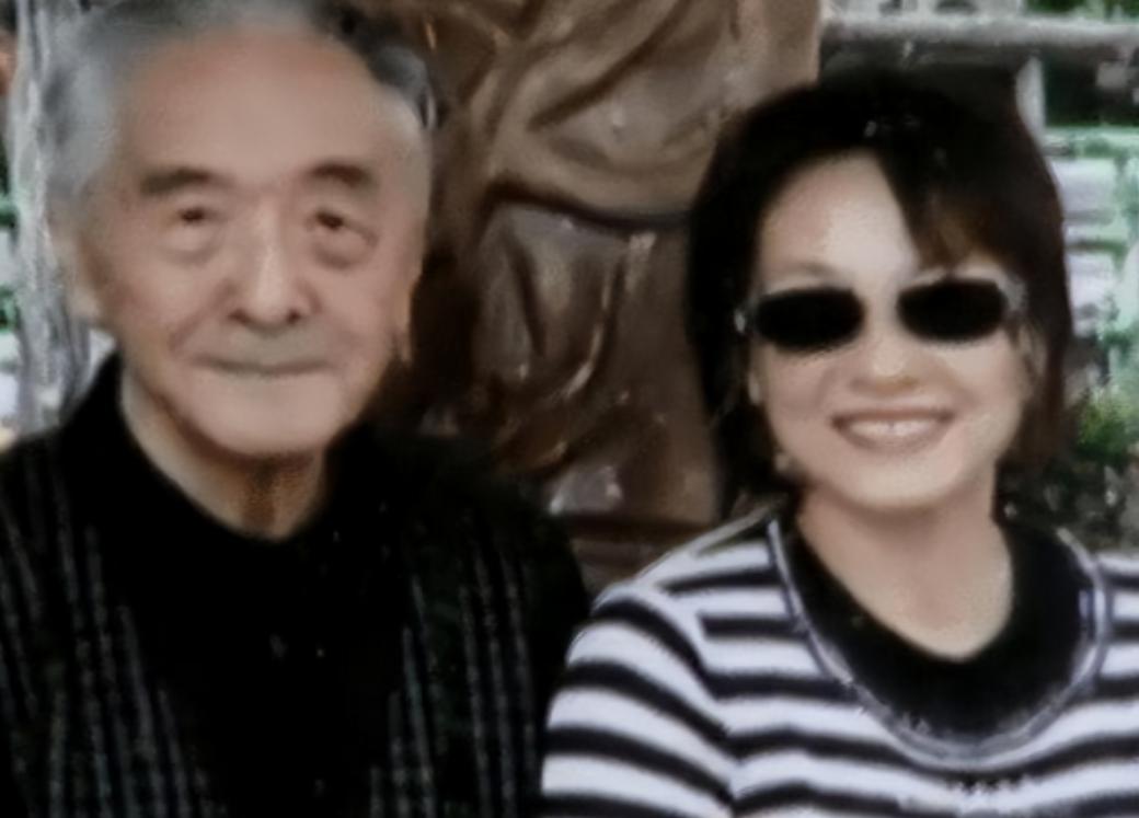 1988年，台湾老兵携妻女回家看望原配妻子，誰料原配妻子在看到他后，竟然直接打开