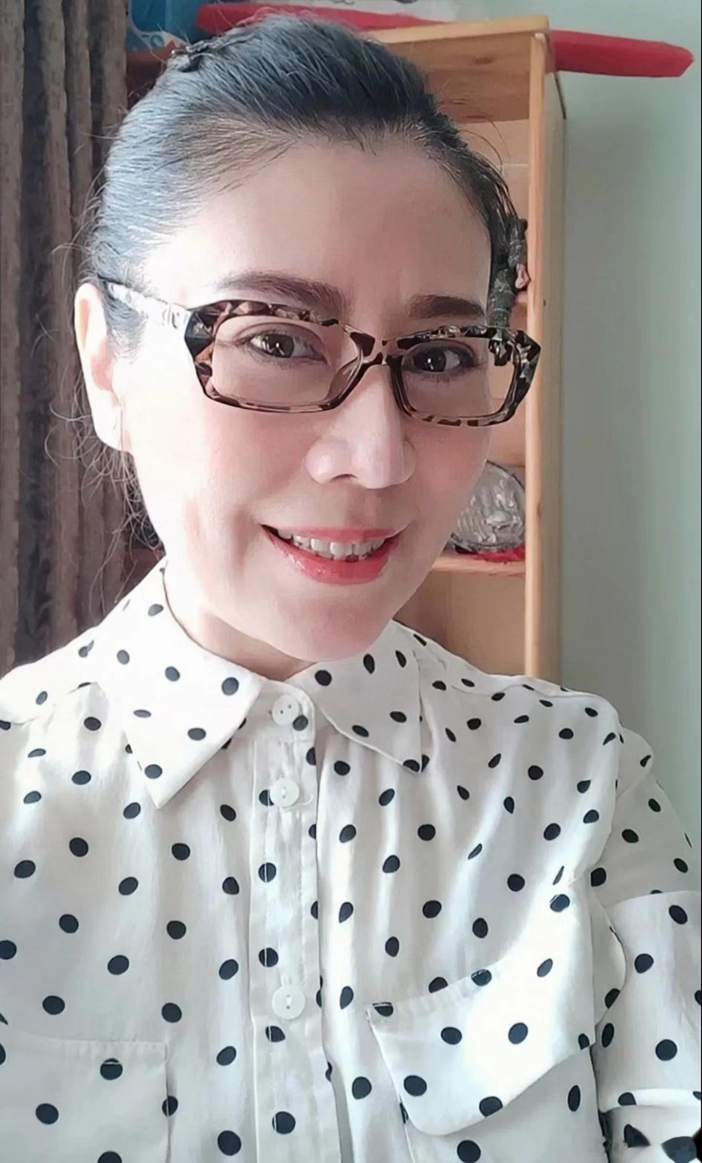 两个美阿姨 ​​​