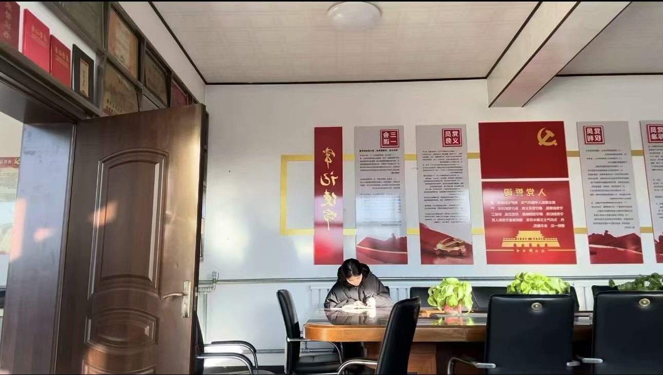 秦岭笑谈 【以科技伦理之光，照乡村复兴之路】        科技赋能乡村振兴，从