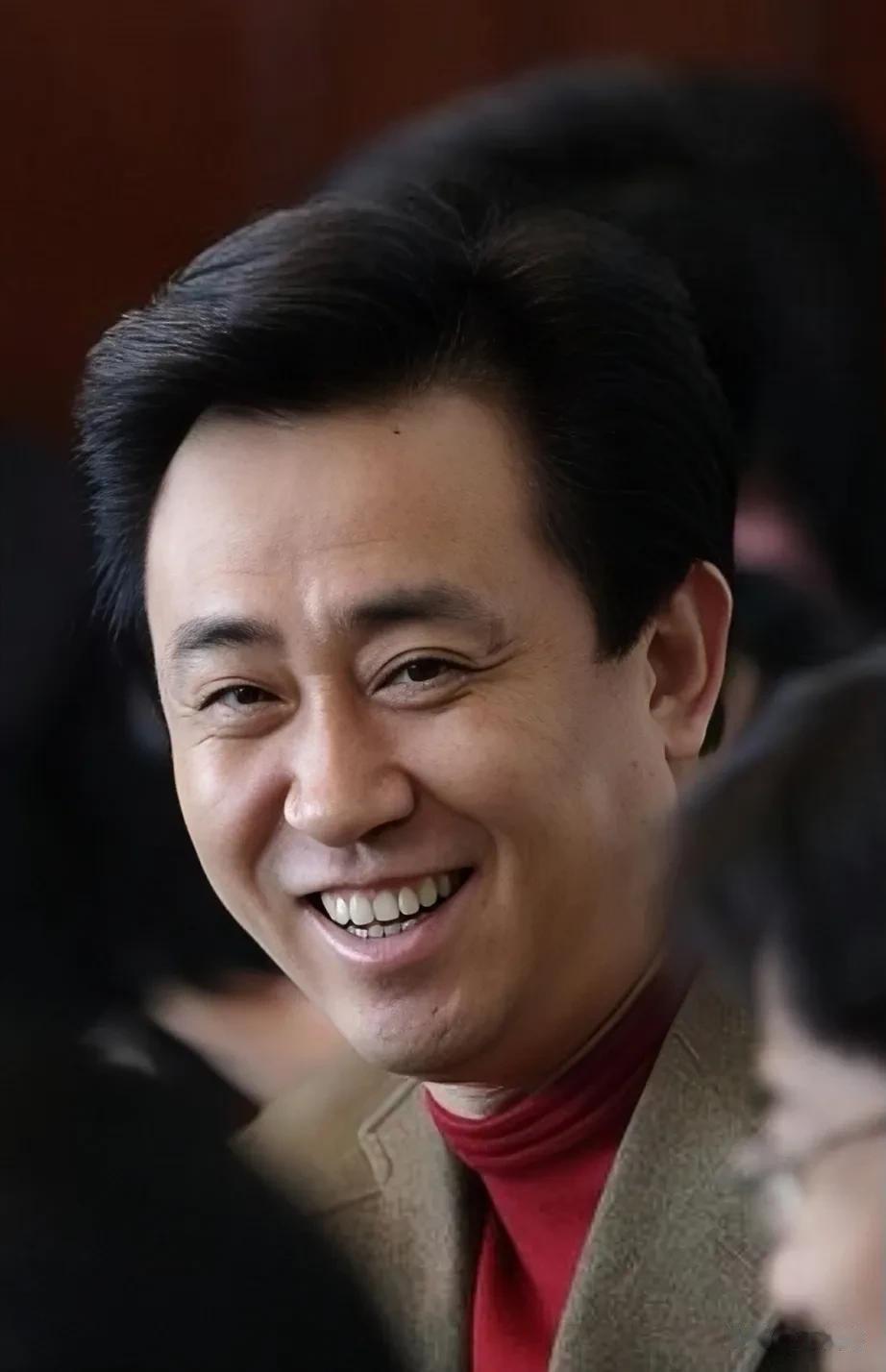 千呼万唤中，恒大出了个“以房抵债”的新方案，老百姓开眼了，不过对于供应商来说，全