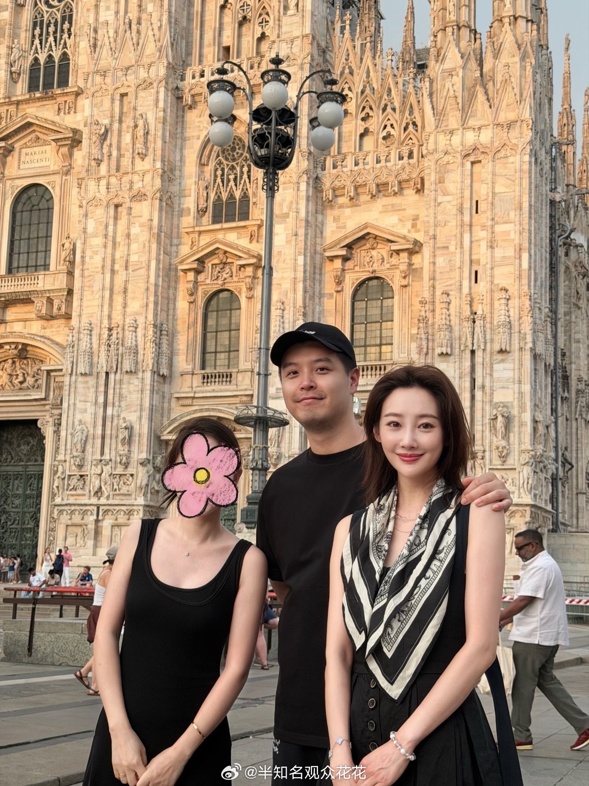 有网友在米兰偶遇了马頔李纯网友米兰偶遇马頔李纯米兰大教堂偶遇马頔李纯