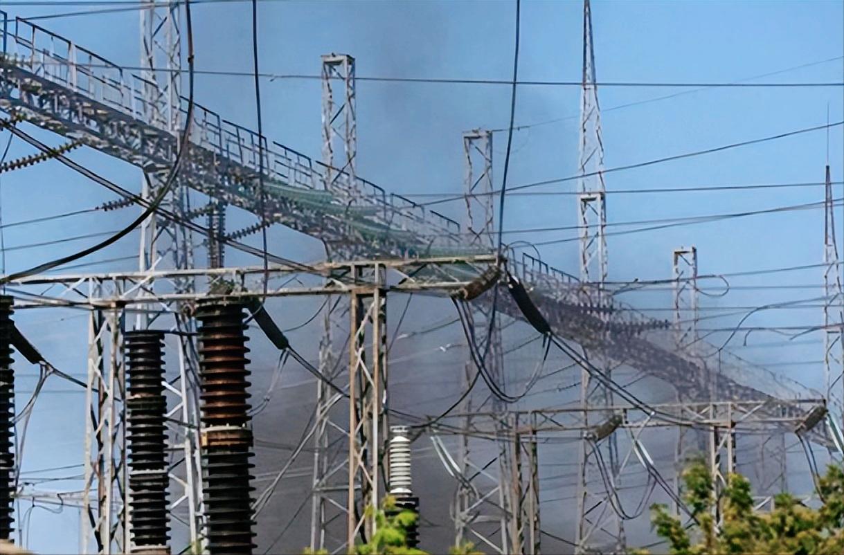 俄乌战场杀疯了！无人机互撕成主流，一边是单日上千架无人机被击落的疯狂数据，一边是