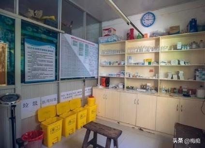 为什么那么多的民营医院倒闭？这是一个缴答题，近些年，民营医院，以千家为计量单位地