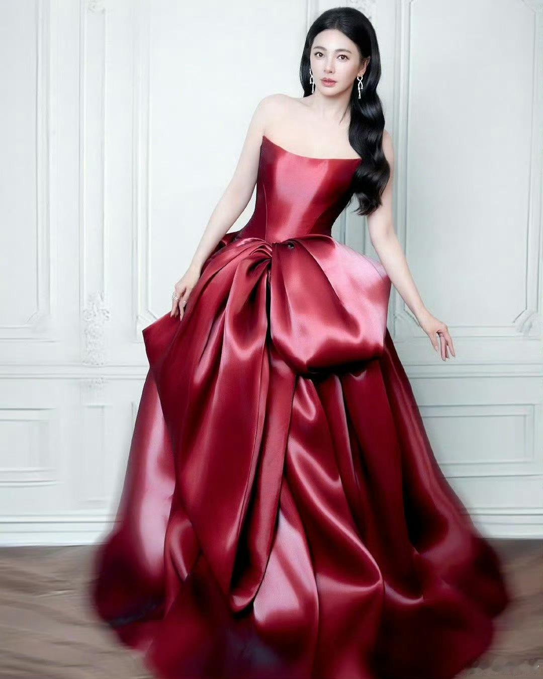 葛晓倩再爆料张雨绮葛晓倩在曝实锤，如果事情属实，那真的太炸裂了，如果没有出来澄清