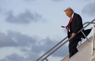 特朗普现在已经开始昏招频出了，人越是着急就越容易犯错。
 
近期美国对东大，欧盟