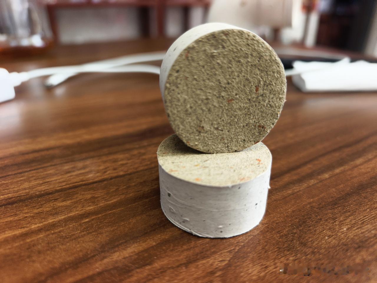 很多人被营销宣传带偏了，以为人人都要做三伏灸，其实真不是这样。
 
绝大多数身体
