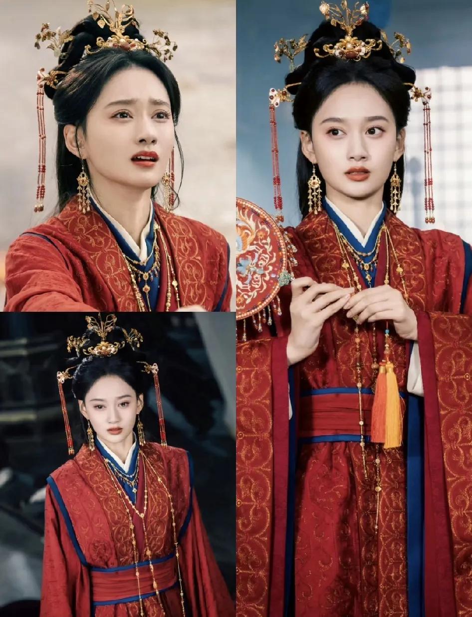 李沁也想不到，自己又火了。
演淳儿的夏梦，被网友纷纷说:“这演员还真有点像李沁呢