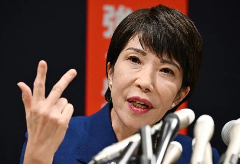 最新‬报告！最新‬报告！

日本突然宣布！

12月2日‬消息，日本陆上自卫队计