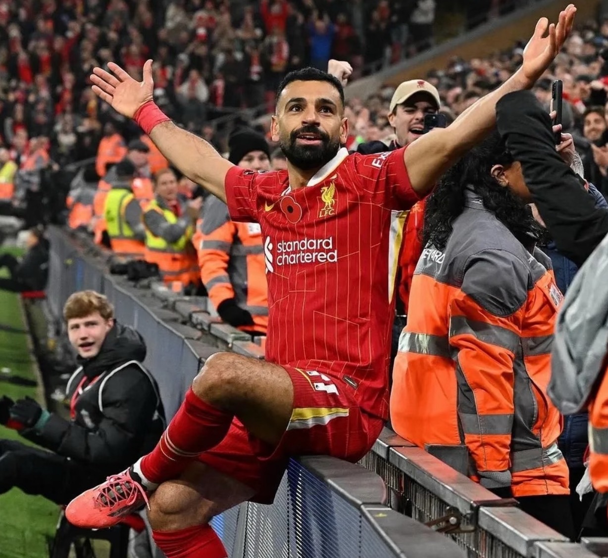 鲁尼直言：萨拉赫时代今夏终结，非洲杯暴露速度滑坡曼联名宿鲁尼在《韦恩·鲁尼秀》中