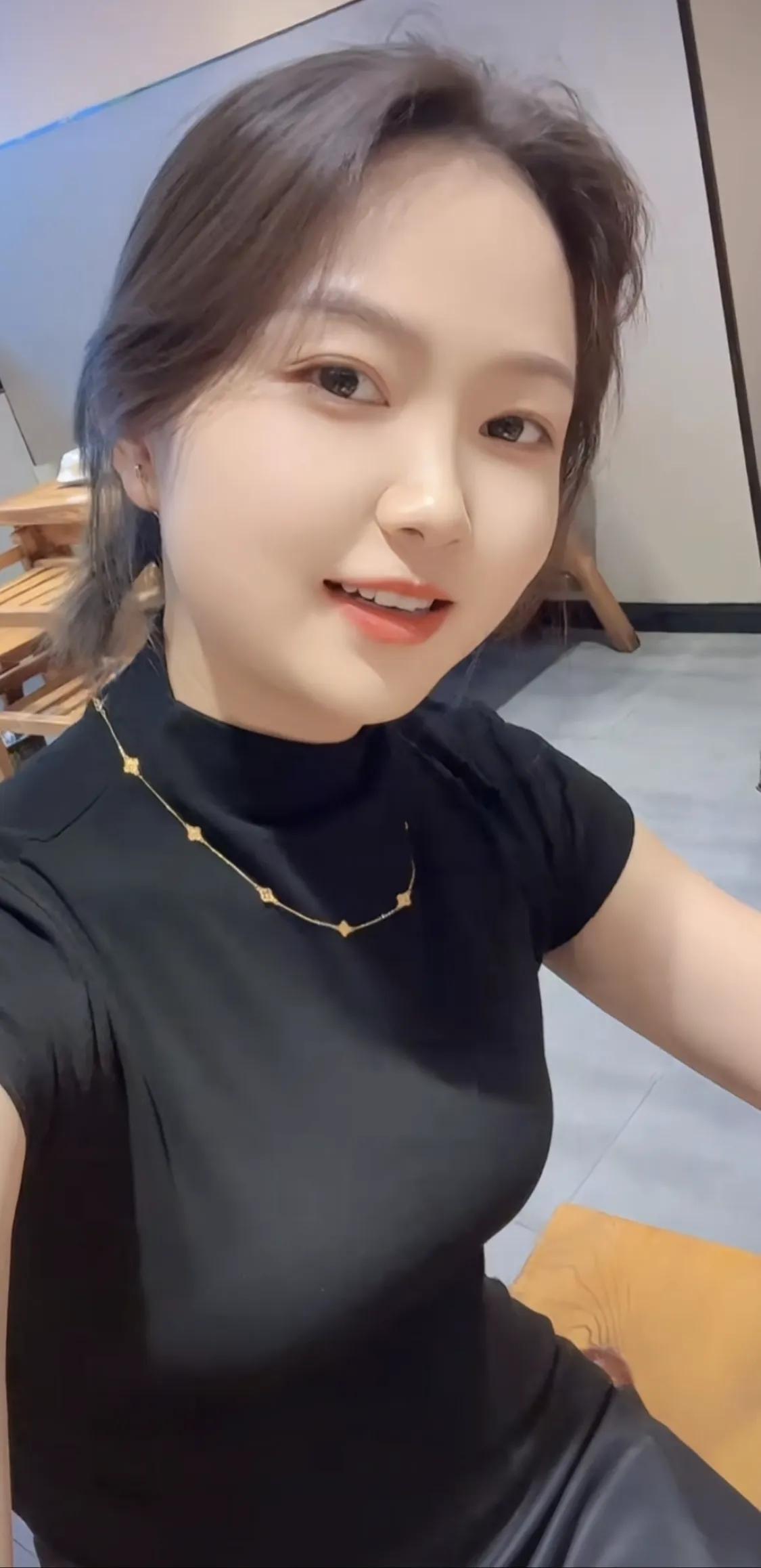 不去单身女人家，是对自己最好的保护，人嘛要学会避嫌，俗话说的好，黄泥巴弄在裤裆上