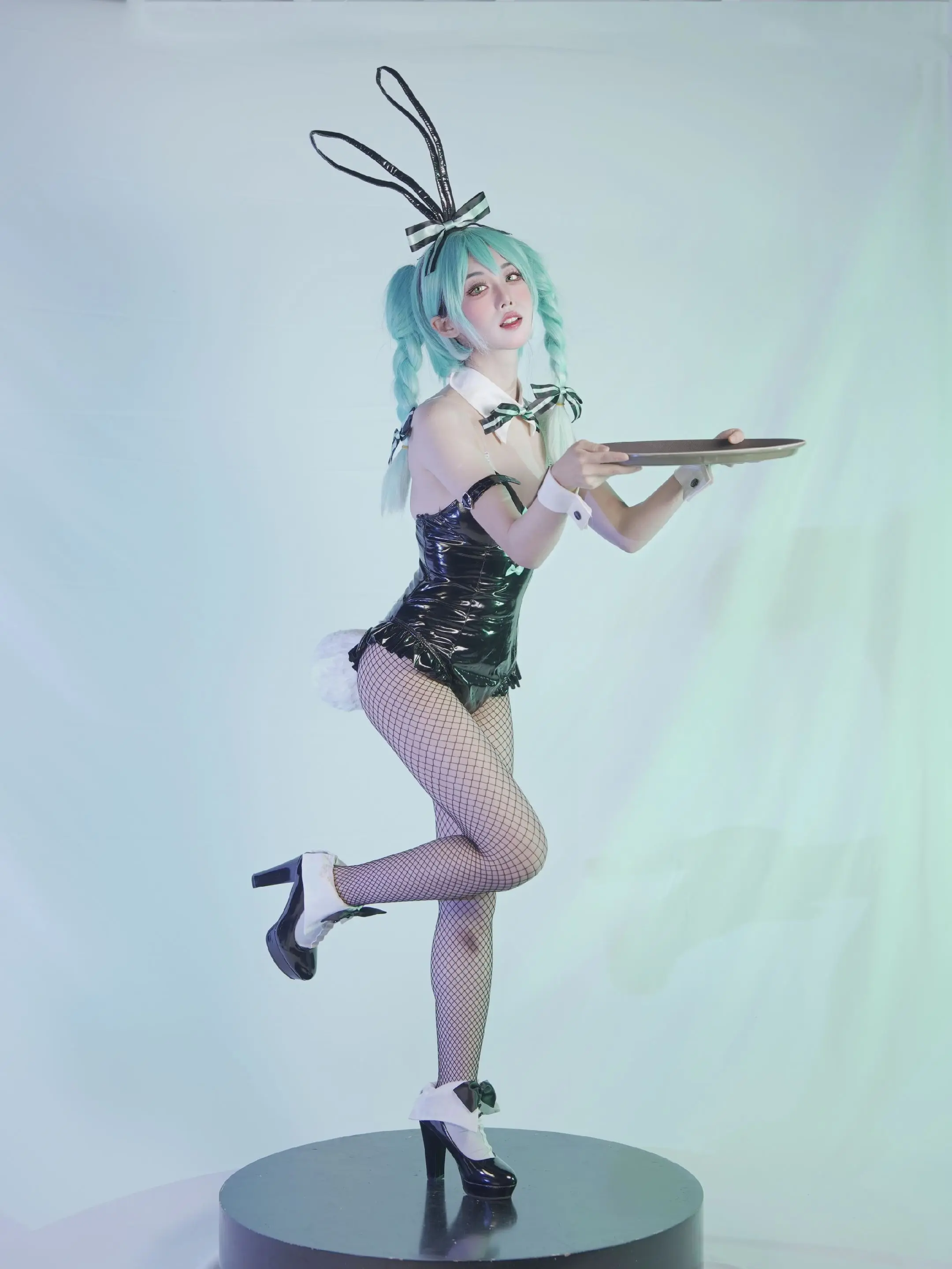 请问您要来一杯🍺吗？初音未来cos兔女郎