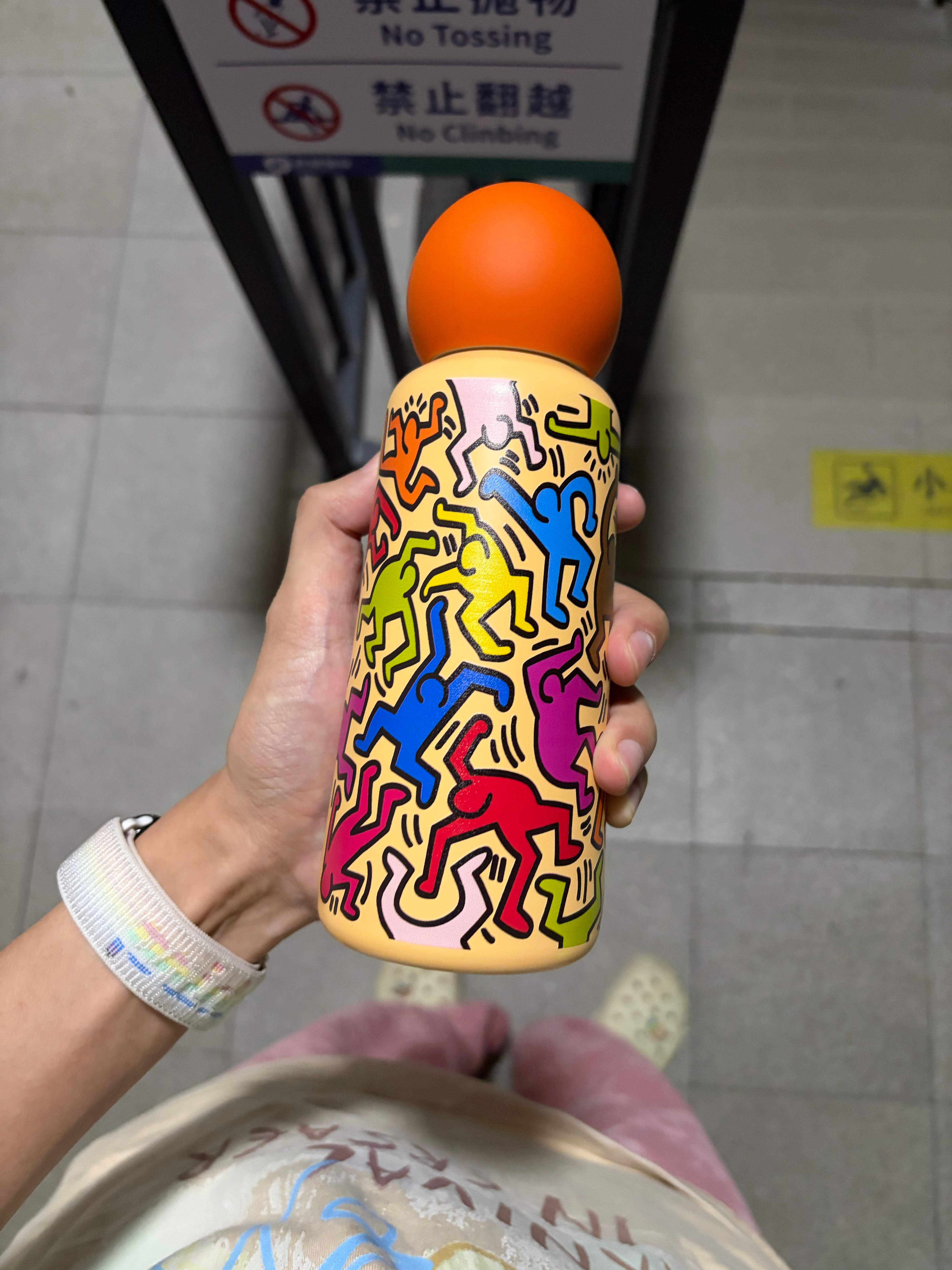 买了个可爱的水杯海鲜市场不到80元还是316不锈钢内胆 