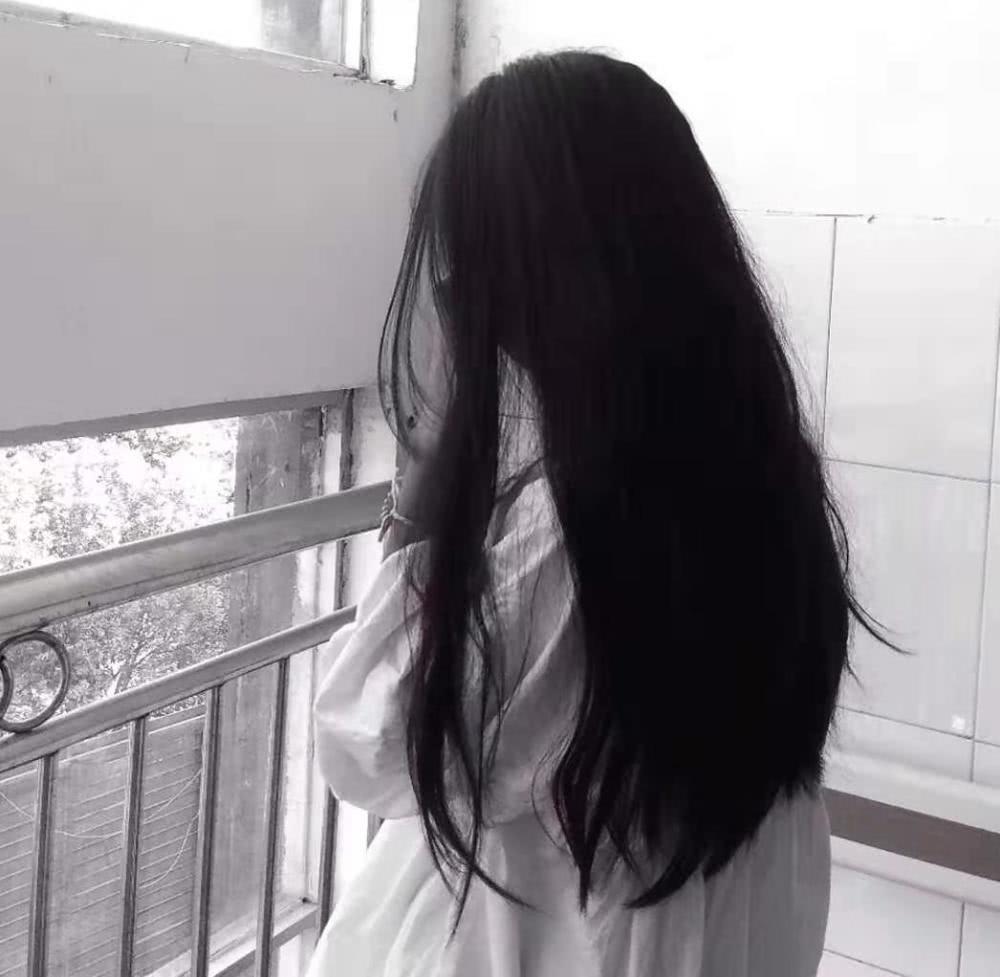 慢慢发觉，
好好说话，
是成年人最稀缺的修养。

很多人没有坏心眼，却总被情绪牵