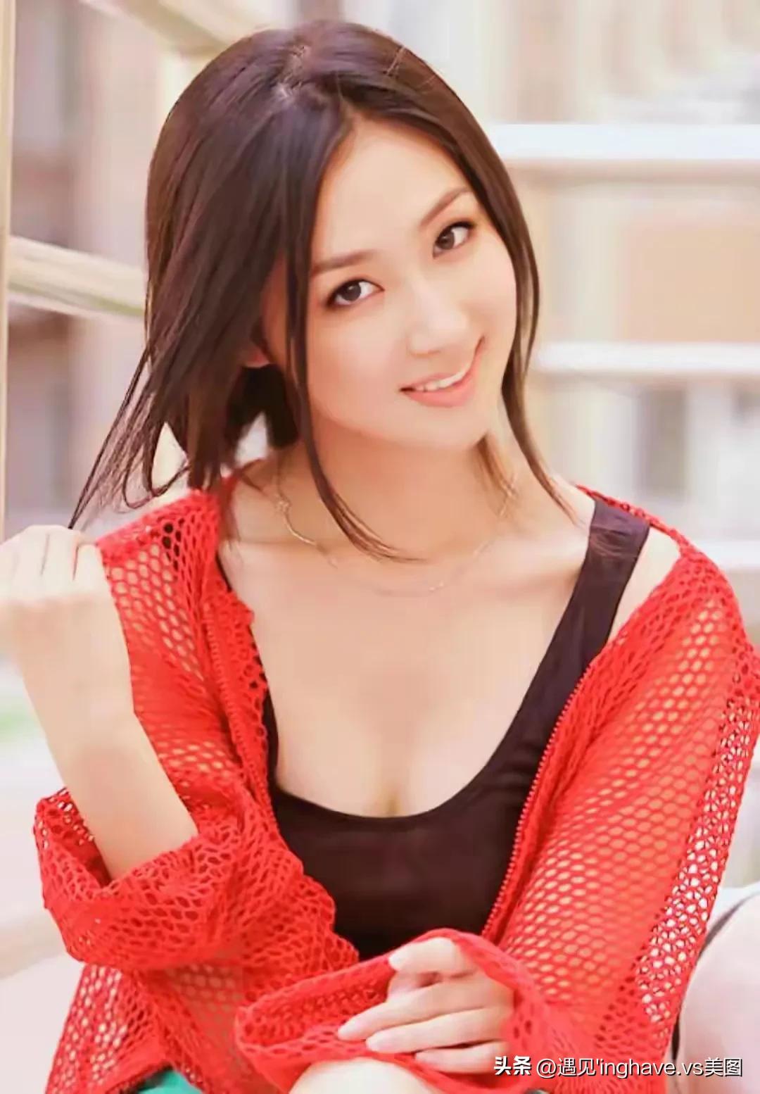 涂黎曼刘亦菲大美女气质好自然美