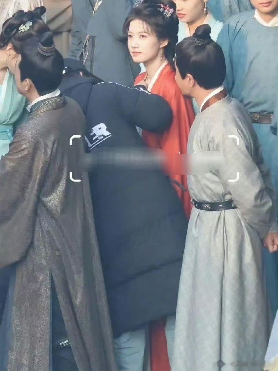 卢昱晓《何不同舟渡》单人路透，大家觉得她会被檀健次带飞吗？ 