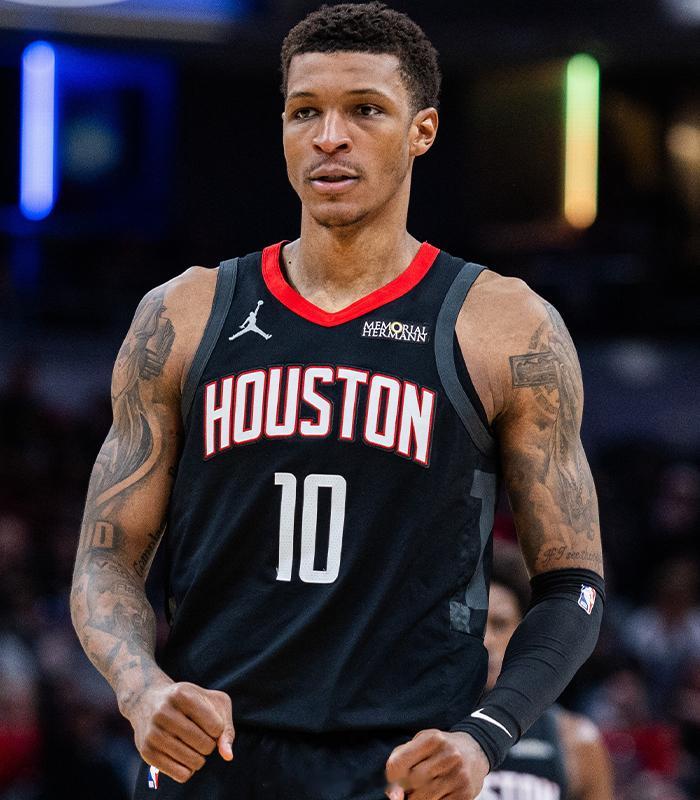 小贾全明星赛后，场均22.3分6.7篮板1.7抢断1.7盖帽。场均命中4记三分球