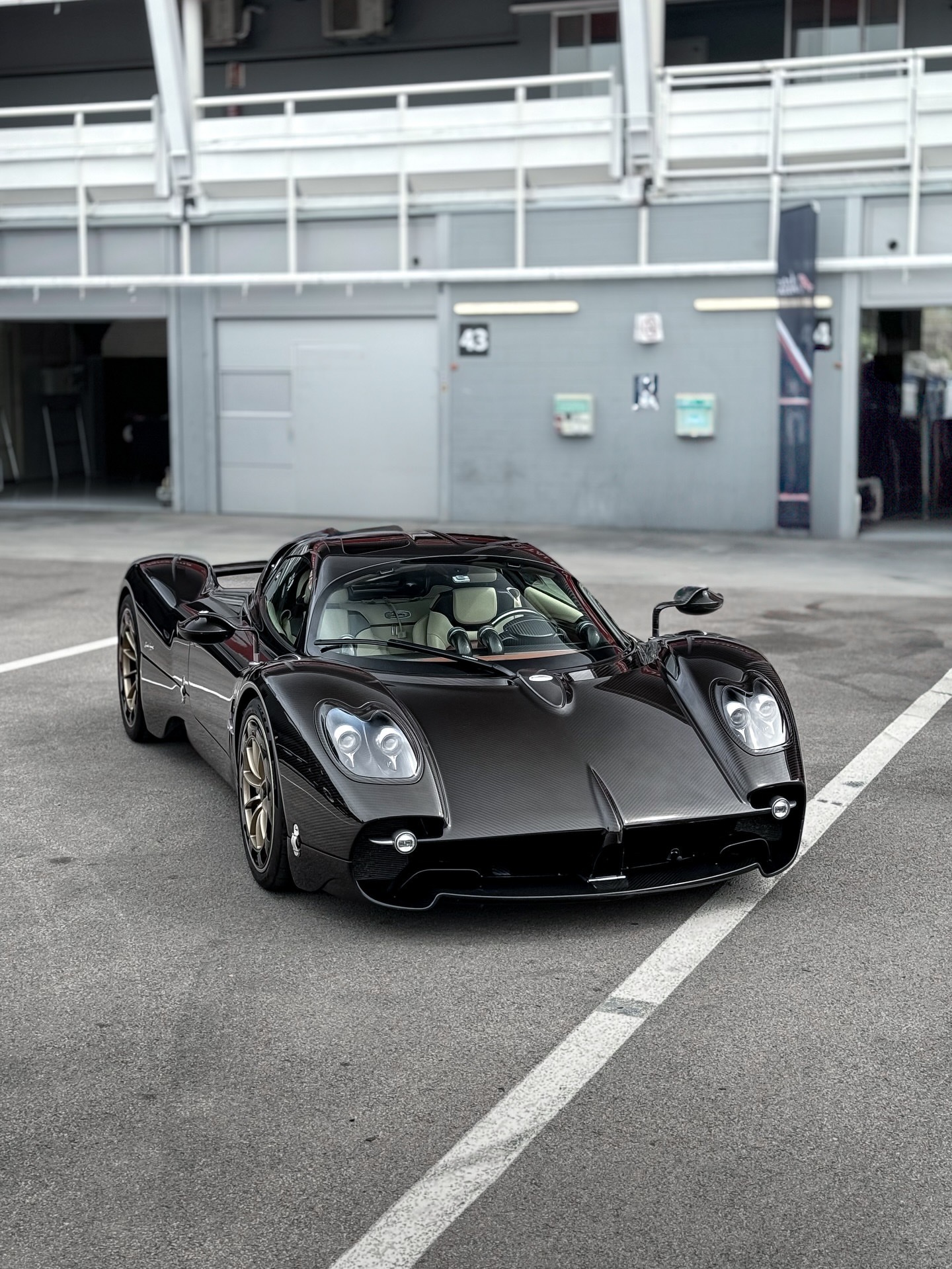 早安，来一组狠角∠ 1/99 Pagani Utopia..帕加尼utopia豪