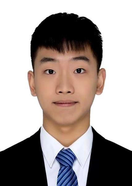 省质检作文都跑题了，还能703分拿下福建理科状元？他做到了。
姜麟锟，福建寿宁人