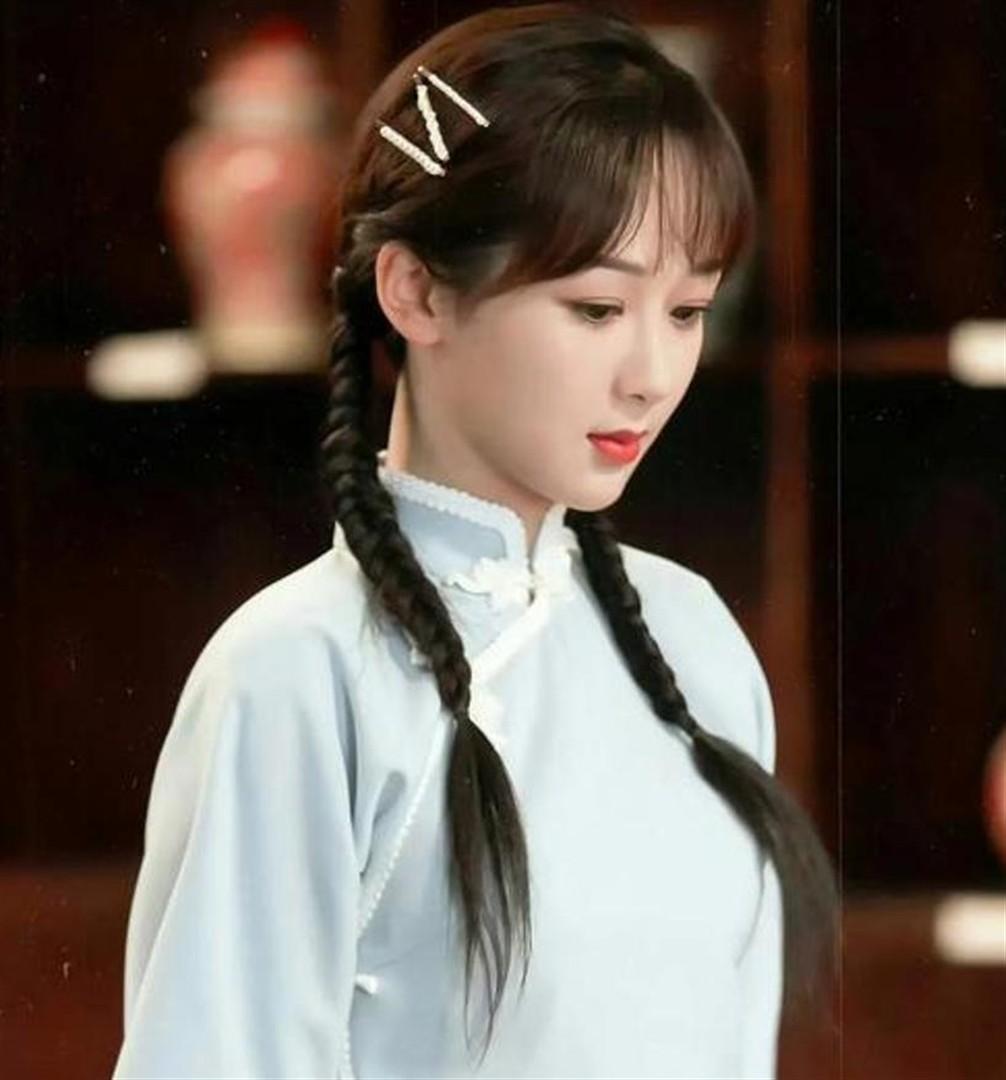 杨紫主演年代剧《玉兰花开君再来》还没播，先因为上海话台词引发讨论。故事背景是老上