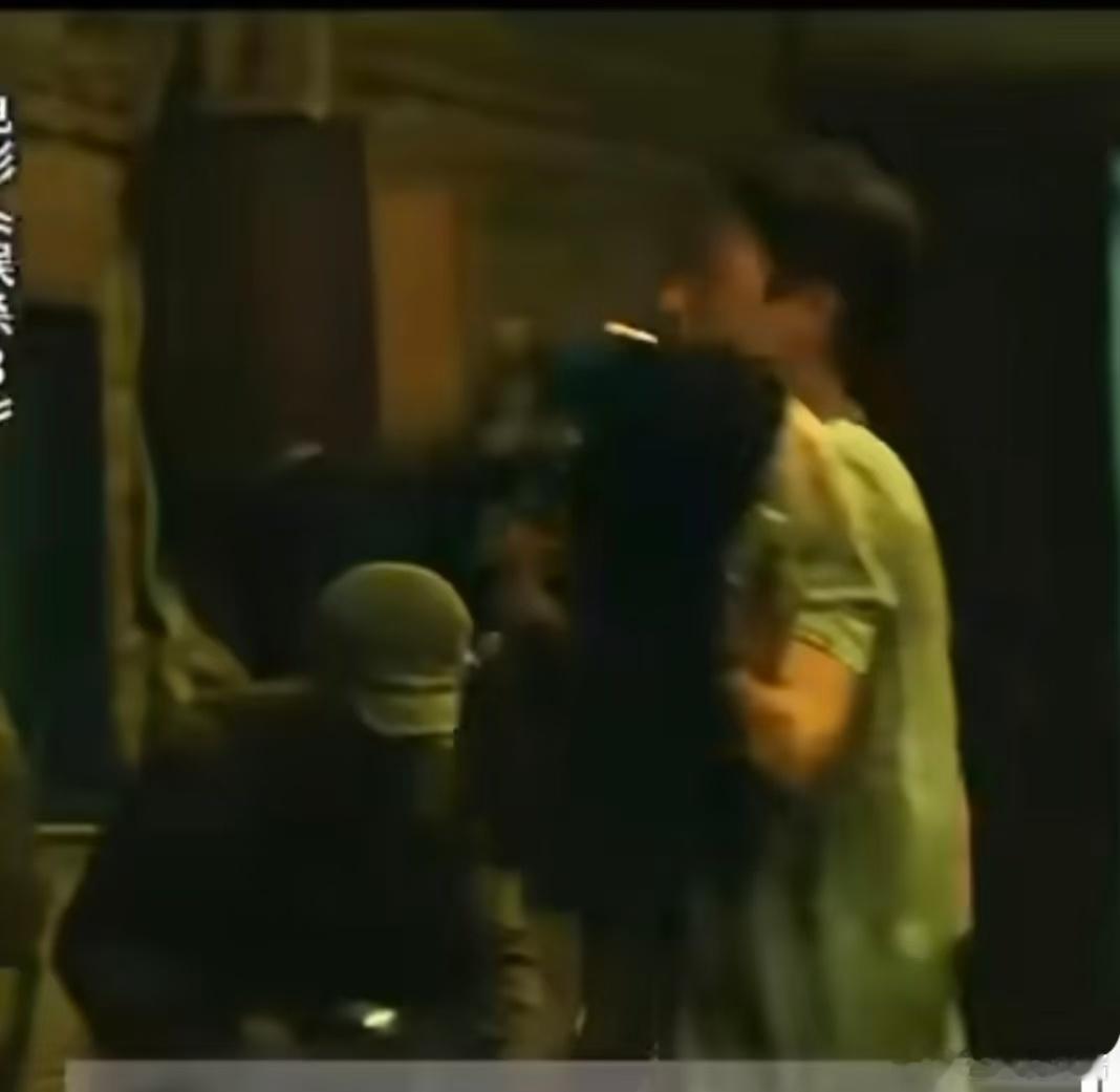 误杀3 东南亚式恐怖  《误杀3》通过阴沉的东南亚风格，营造出一种无法言喻的恐怖