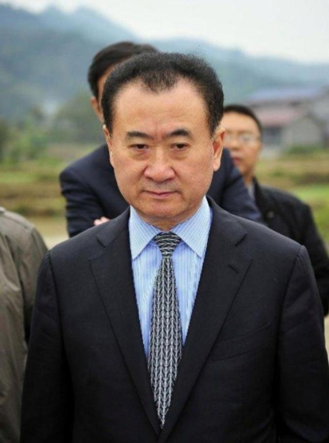 不查不知道，被王健林给惊呆了！
没想到，老王为了搞定6000亿的欠款，硬是撑了整