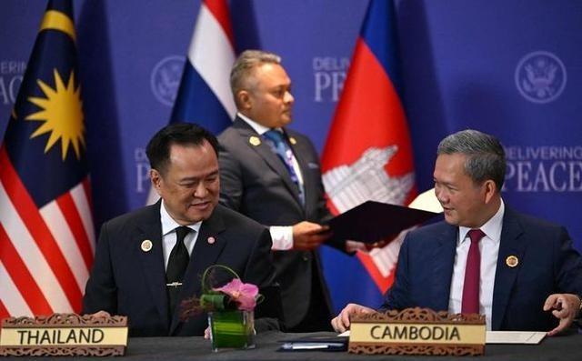 泰国拒绝签署屈辱协议！这一招令白宫骑虎难下，中方在背后起到关键作用？

泰国和柬