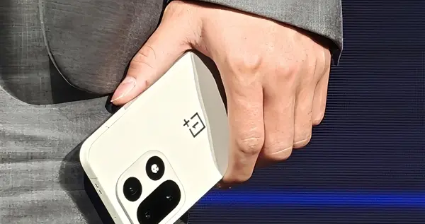 一加15原色沙丘来了：工艺牛上天