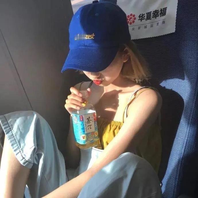小女愿用一生不婚不育 换我此生身价过亿 身材好 脸蛋漂亮 风光无限. ​​​