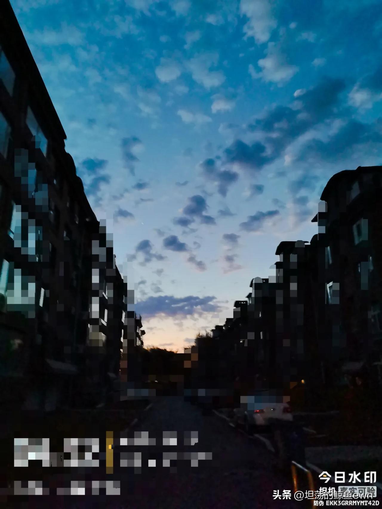接到了旅行社给我发的邀请函让我们参加一个分享会活动，中午管饭还现场抽奖

   