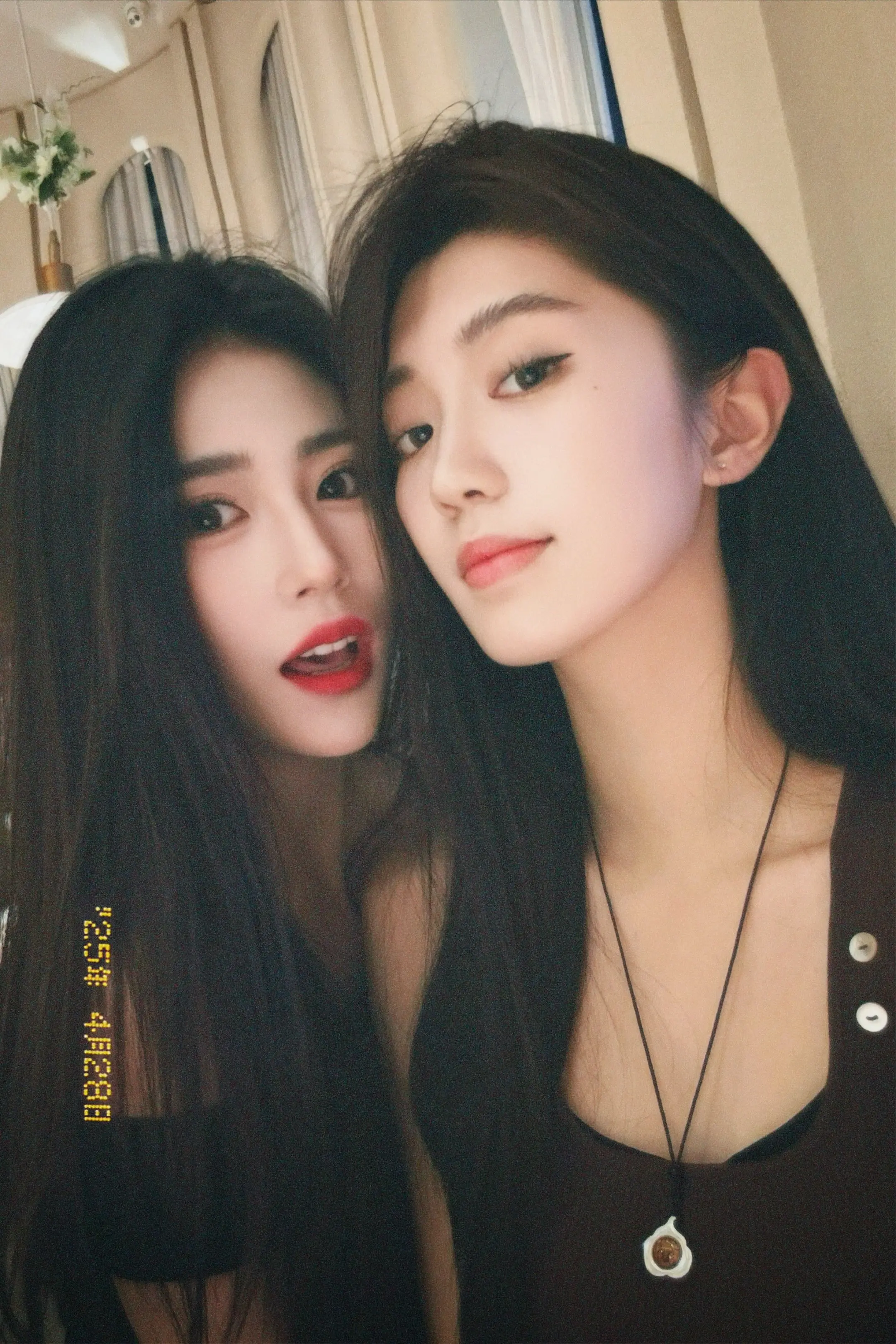 这么爽的脸居然有两张。