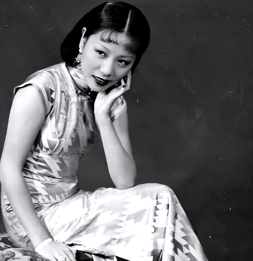 1949年，毛人凤派女特务暗杀傅作义，刚进北平，搭档李洪杰却把她勒死了：比起杀傅