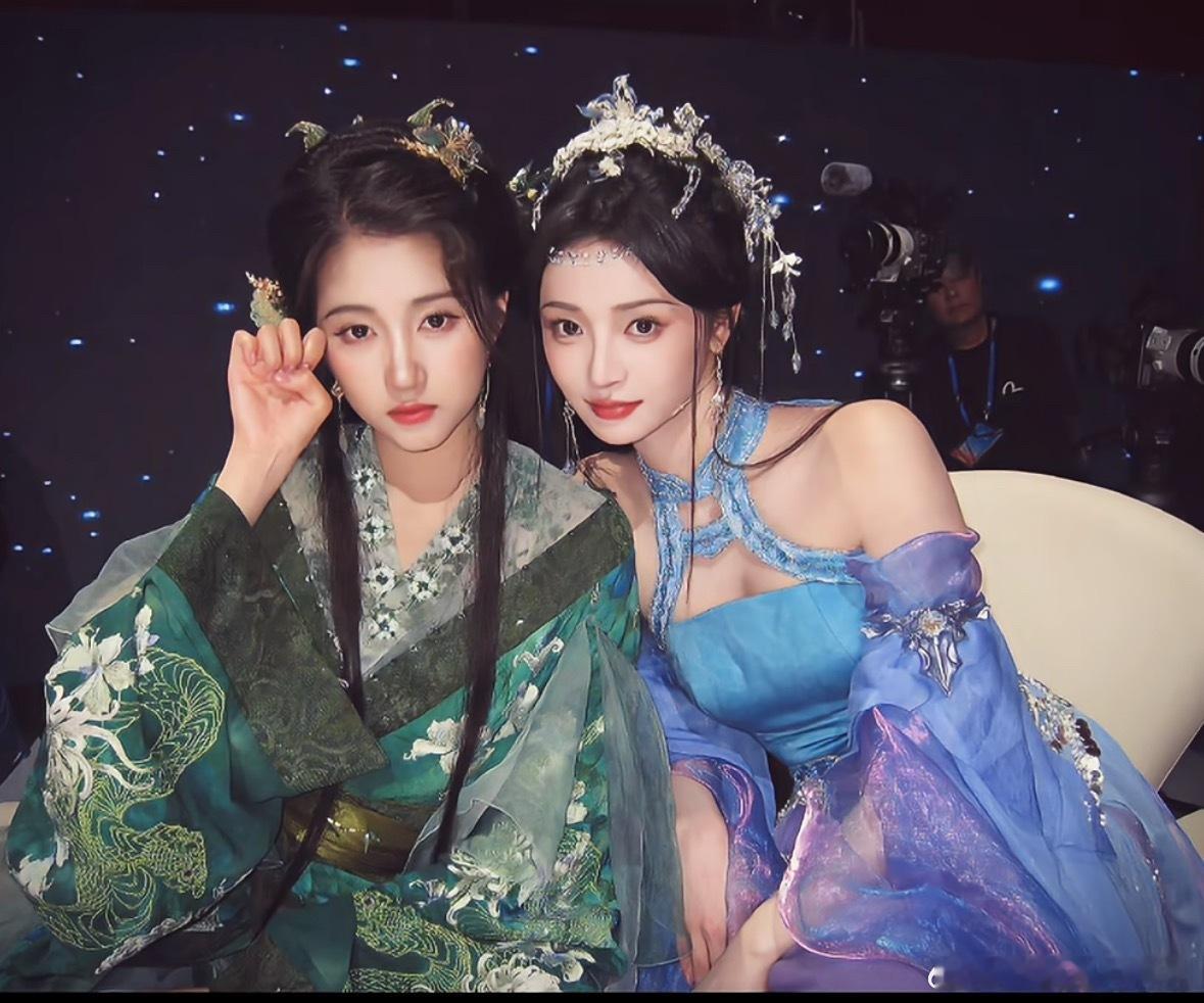 关晓彤 周洁琼｜庄筱婷 吴珊珊 ​​​
