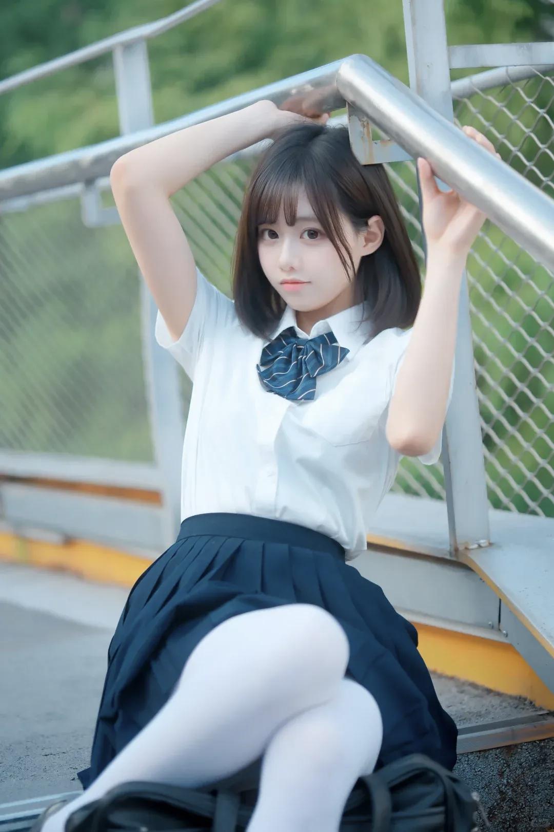 书页载着清风你觉得什么样的美女算是天然美