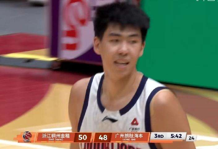 我是帽神！CBA广州负于浙江，徐昕13分+2板+6帽，半场就4帽，第二节打的感觉
