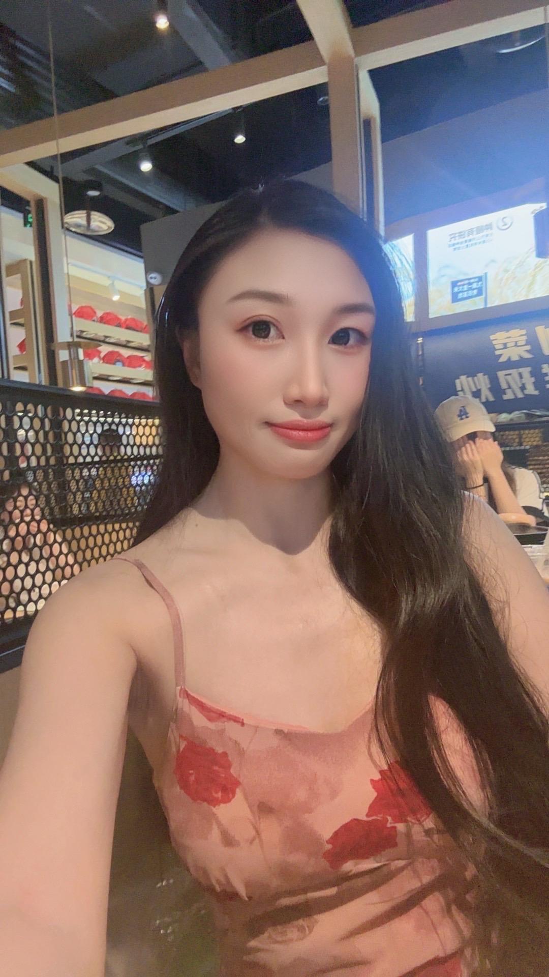 找不到一个陪吃饭看电影的人