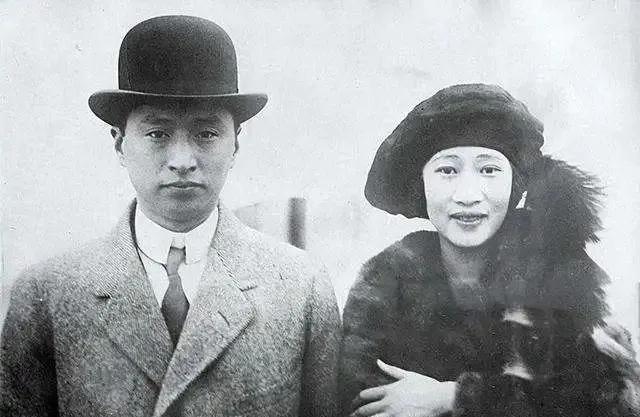 故事，1959年，顾维钧趁妻子黄蕙兰睡着，偷偷溜进严幼韵的房间！没想到，黄蕙兰却