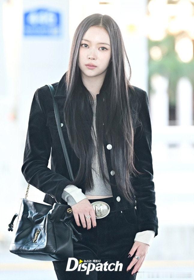 MEOVV 4日仁川国际机场"Departing for AAA 2025"。 