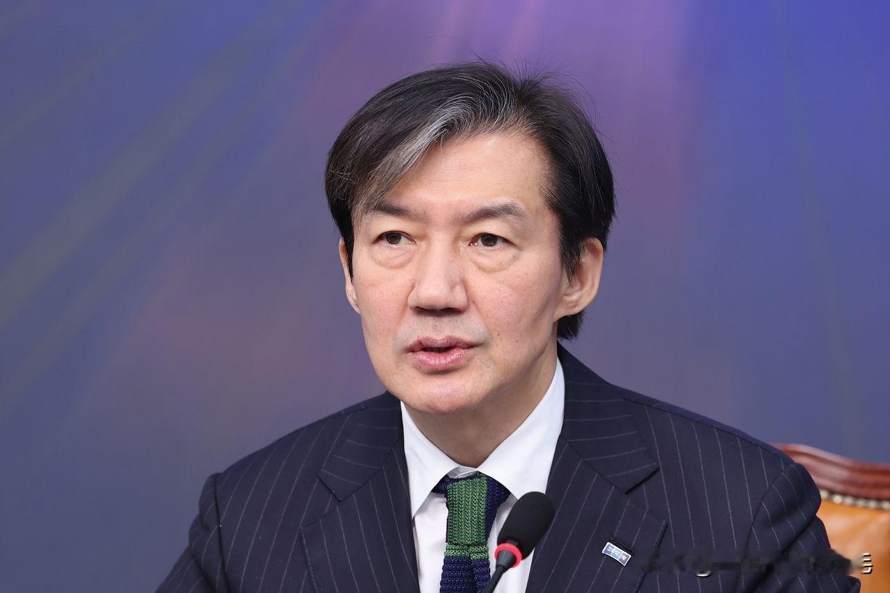 2月8日，韩国祖国革新党党首曹国向共同民主党下最后通牒：13日前无正式答复，合党