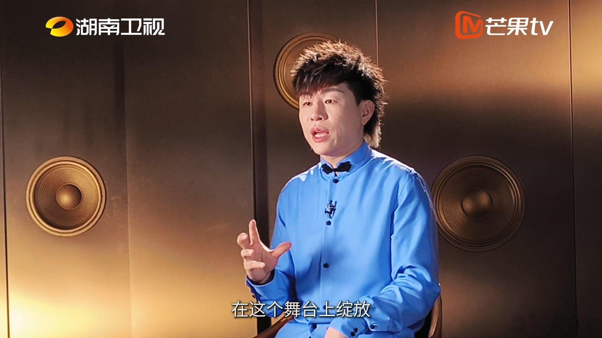 胡彦斌被张远的舞台所打动歌手2026胡彦斌精准点评张远舞台，他不靠花哨包装，以本