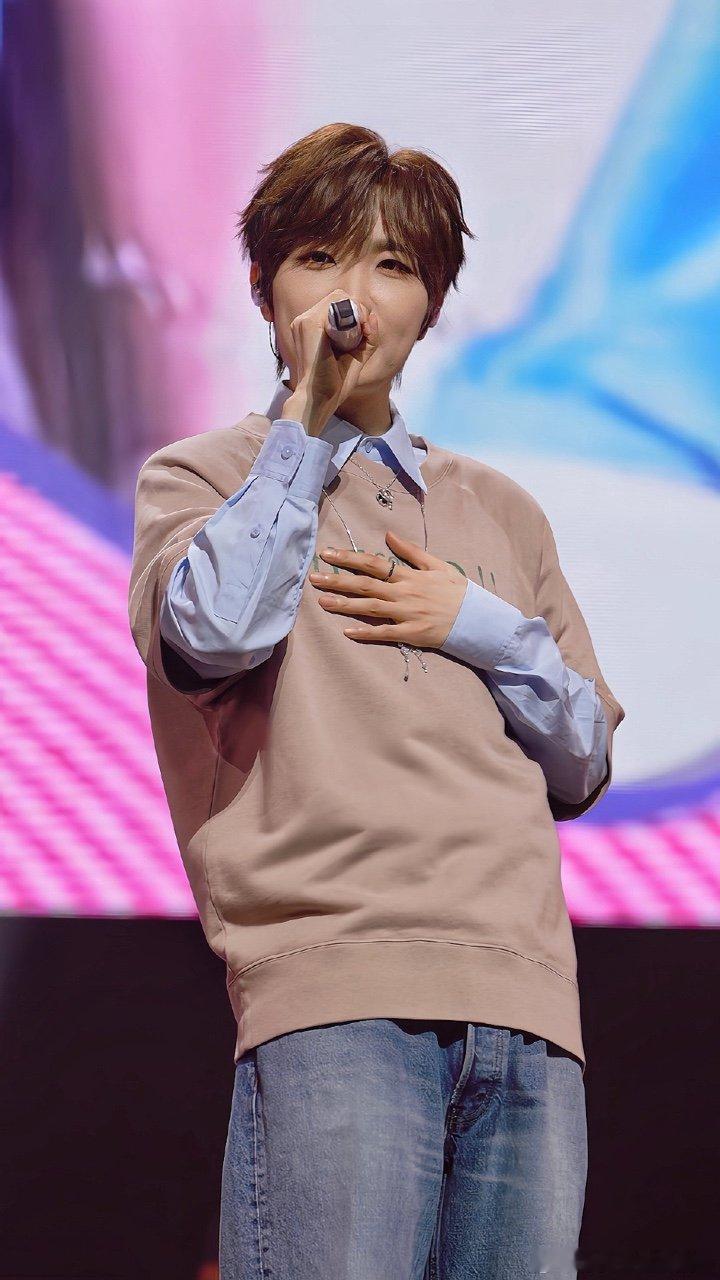 徐良南昌校区开学 南昌校区开学啦！请同学们带好回忆、带好伙伴，按时返校报到。新学