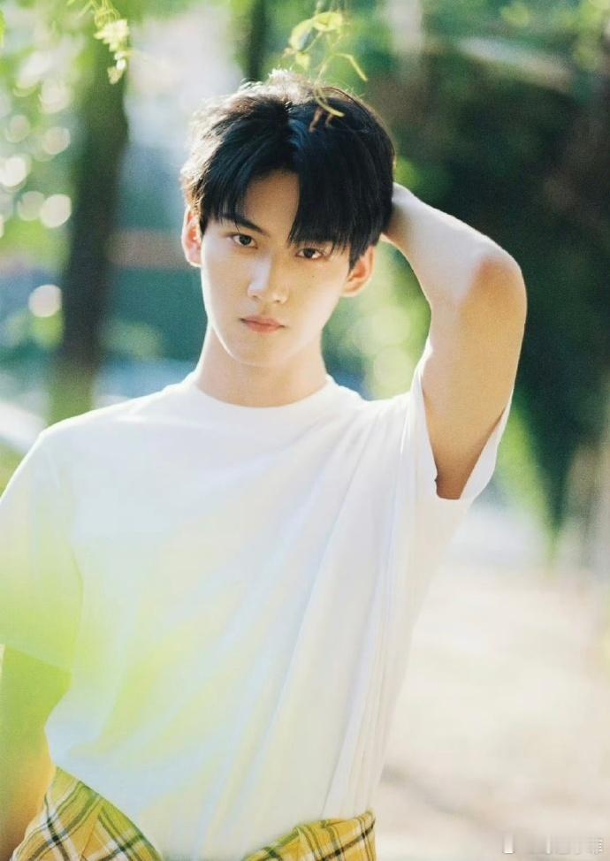 周柯宇敖子逸金牌销售 这就是始于颜值并且沉浸于他们的口才能力吗？谁看了都会说周柯