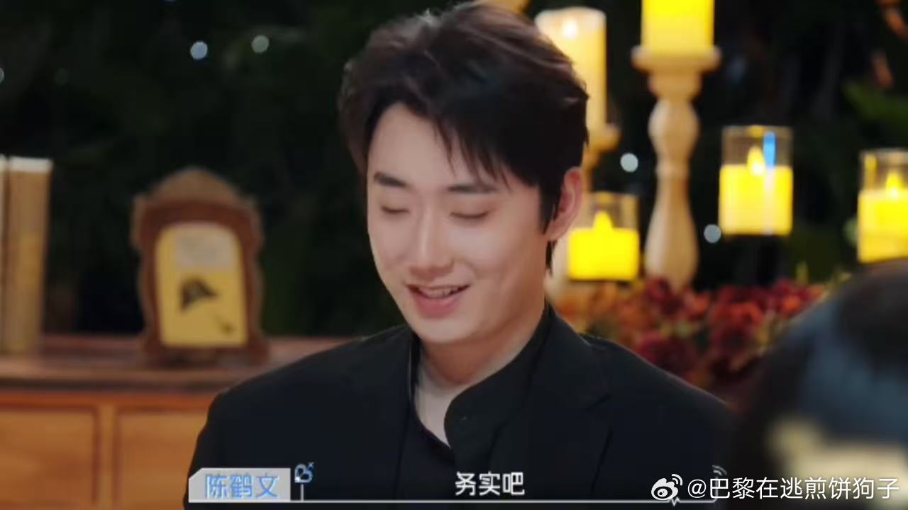 沙玥儿出场带五个男生下楼梯，这画面让我想起以前学校文艺汇演，主持人带一群伴舞上台