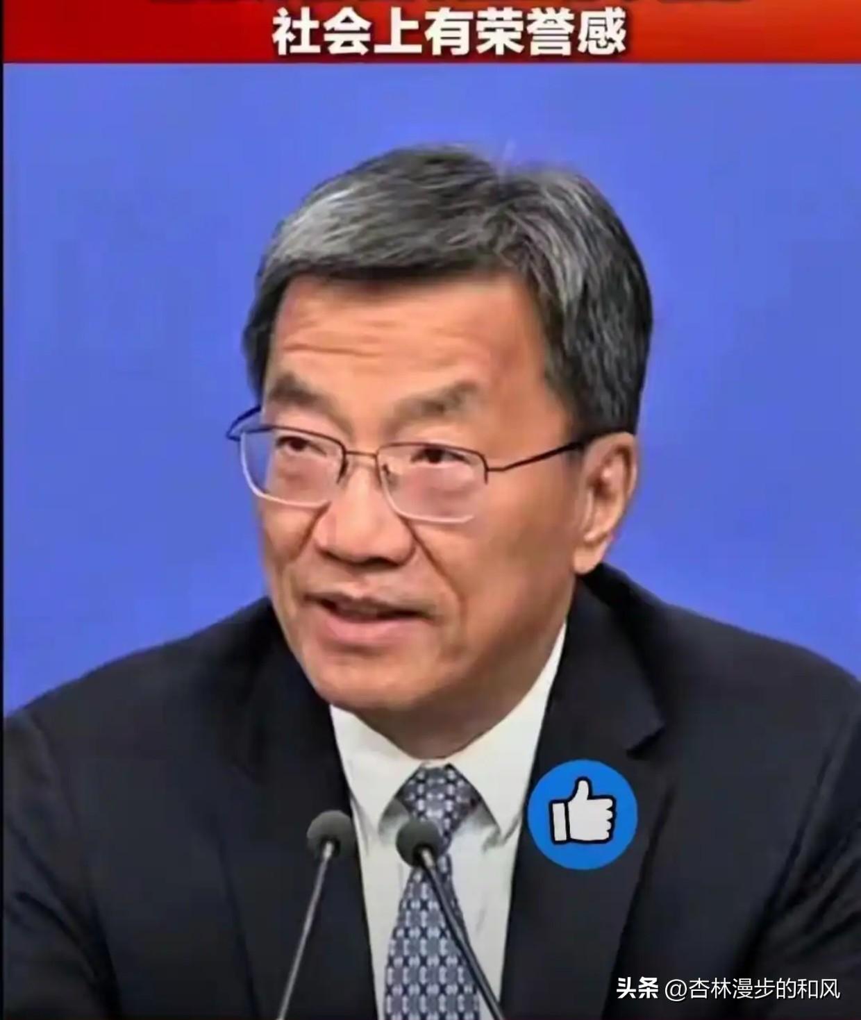 等了这么久！1800万教师的心声，两会终于给回应了

2026两会开了这几天，有