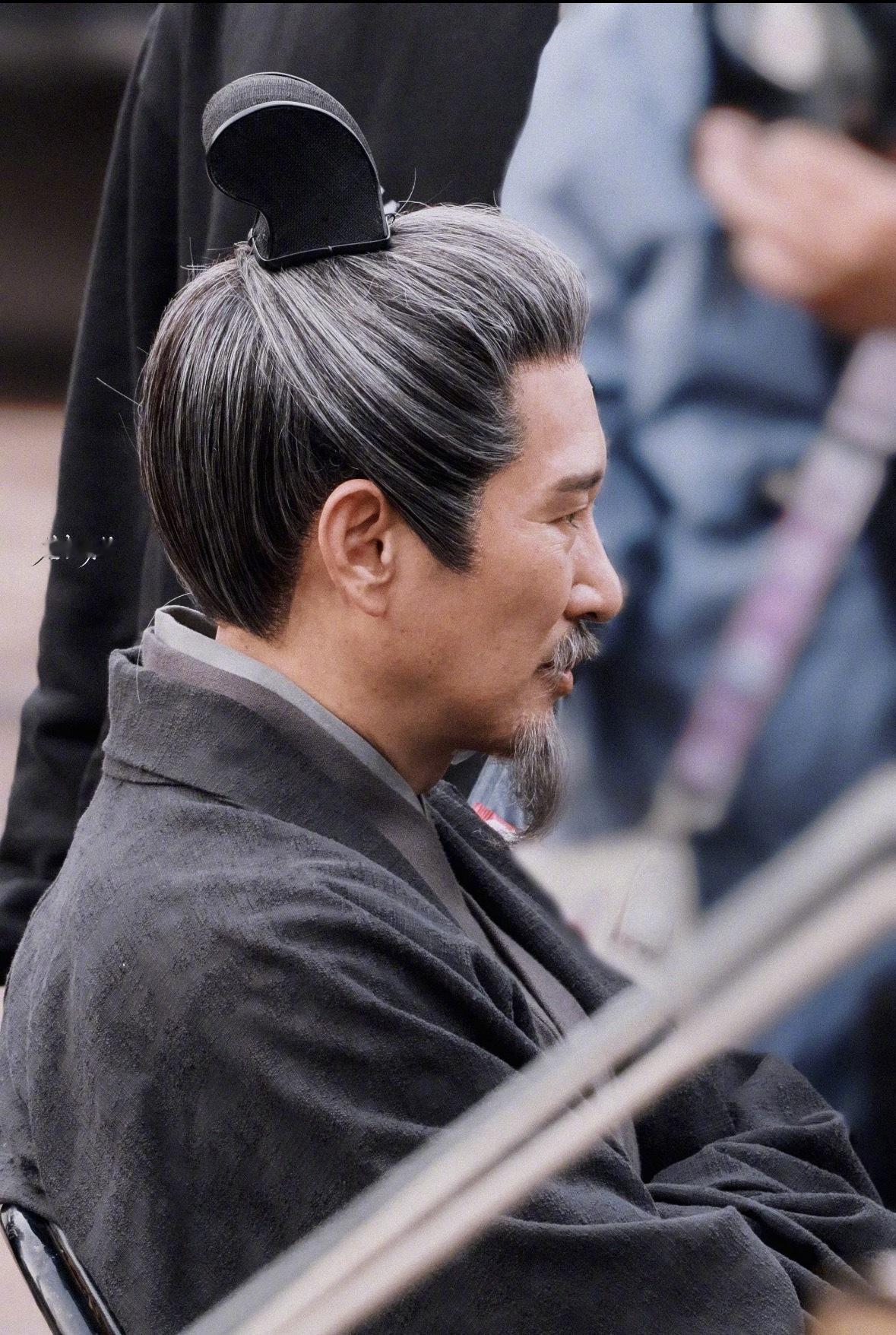 十年前的《军师联盟》司马昭和荀彧现在《何不同舟渡》的谢却山和沈大人两位气质都更加