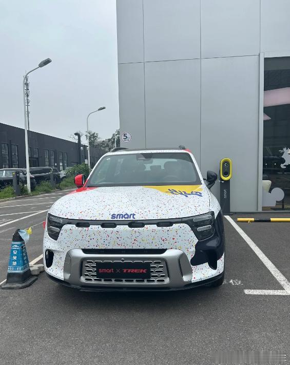 这台Smart涂鸦很有个性，让我来看看你们的涂鸦！[嘻嘻] ​​​