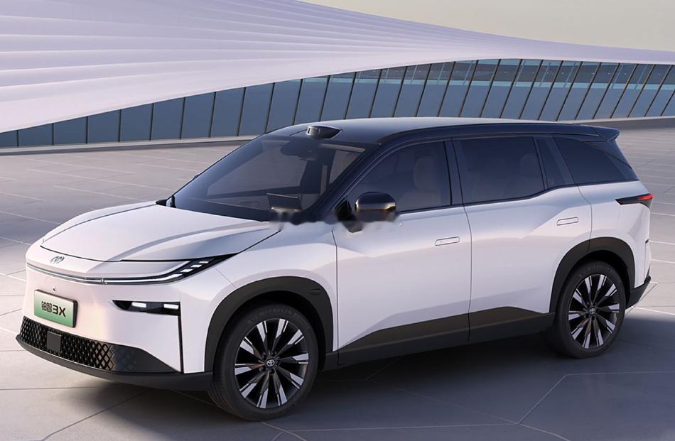 丰田电动能月销过万？？？大众集团花费巨资研发的ID3，ID4销量连一般都不到~~